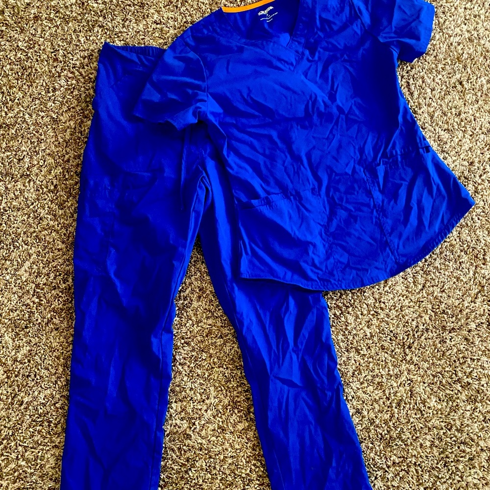 Scrub star scrub set in galaxy blue size small